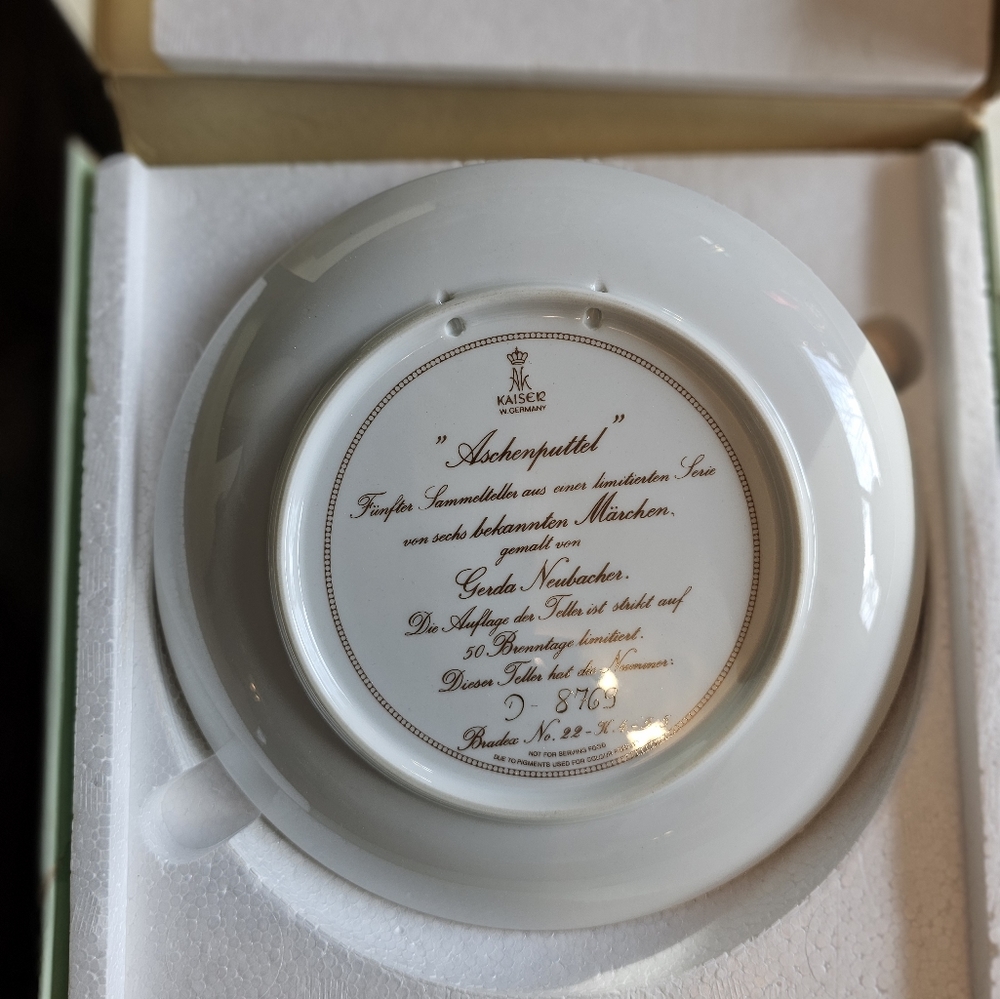 Cinderella Collector Plate - Picture 2 of 2